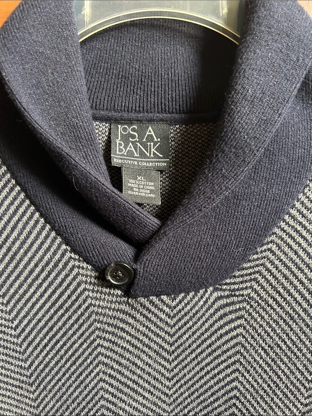 Jos. A. Bank Navy and Gray Herringbone Shawl Collar Sweater Size XL - Picture 4 of 7